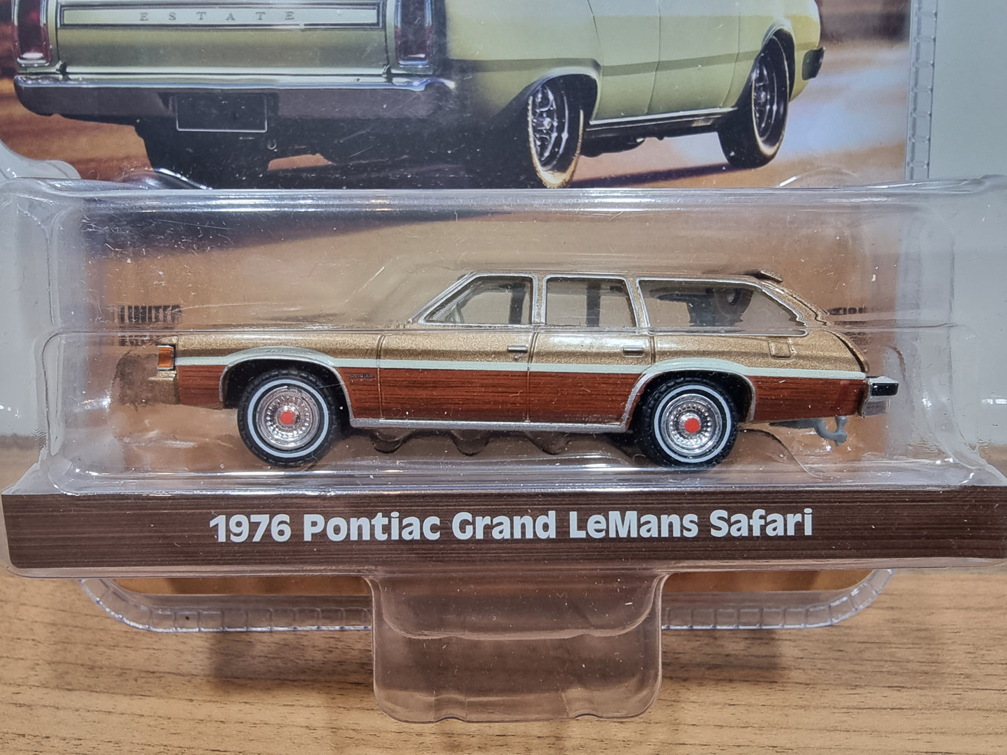 Greenlight 1976 Pontiac Grand Lemans Safari
