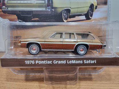 Greenlight 1976 Pontiac Grand Lemans Safari