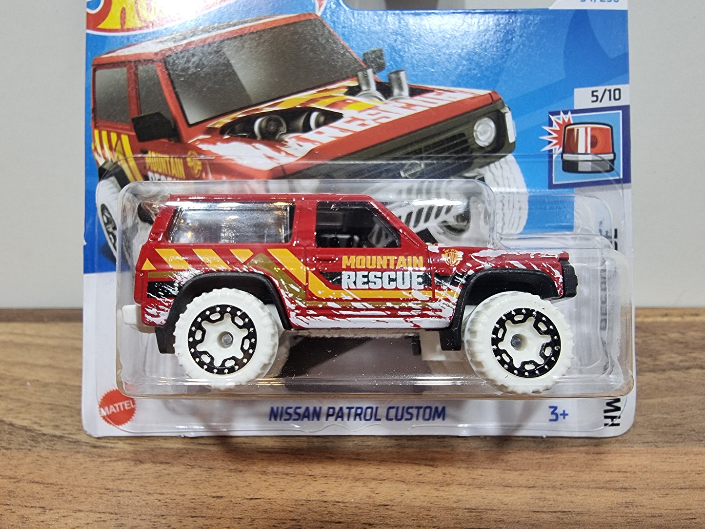 Hot Wheels Nissan Patrol Custom (Bad Card)