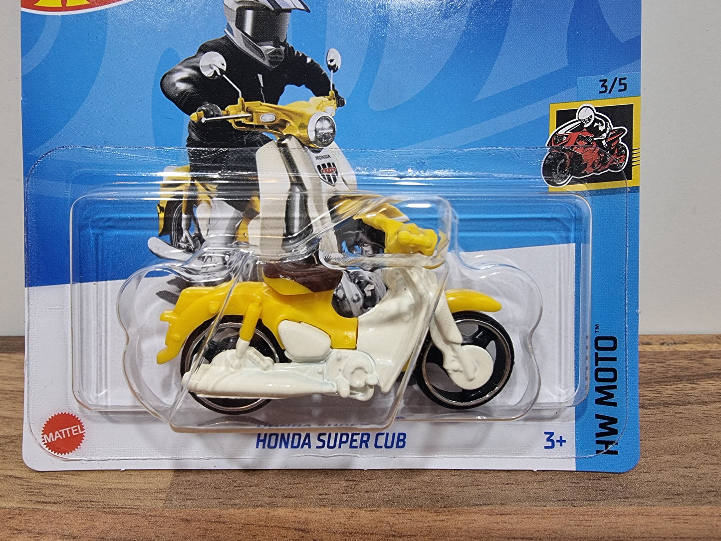 Hot Wheels Honda Super Cub (Bad Card)