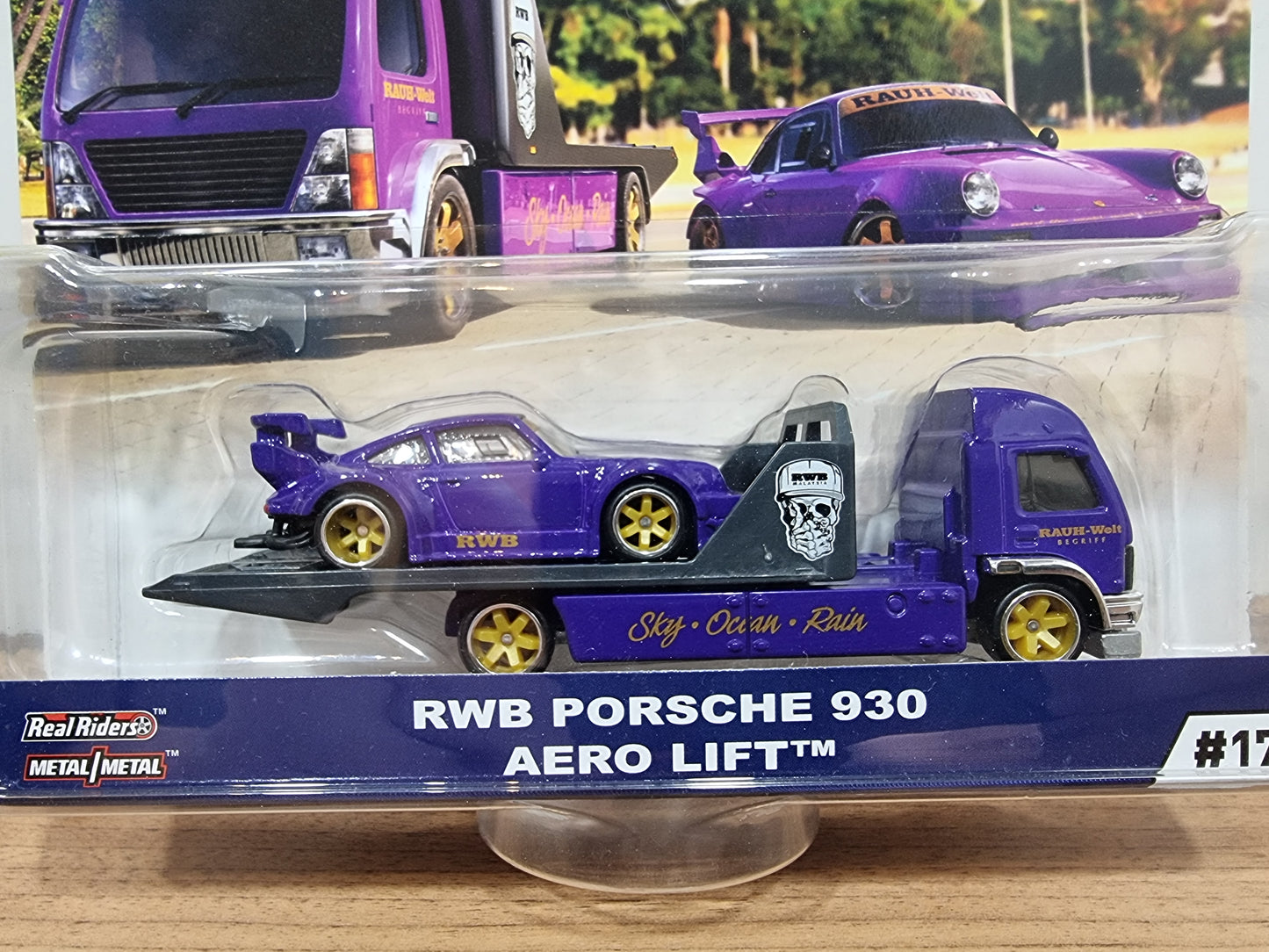 Hot Wheels RWB Porsche 930 & Aero Lift