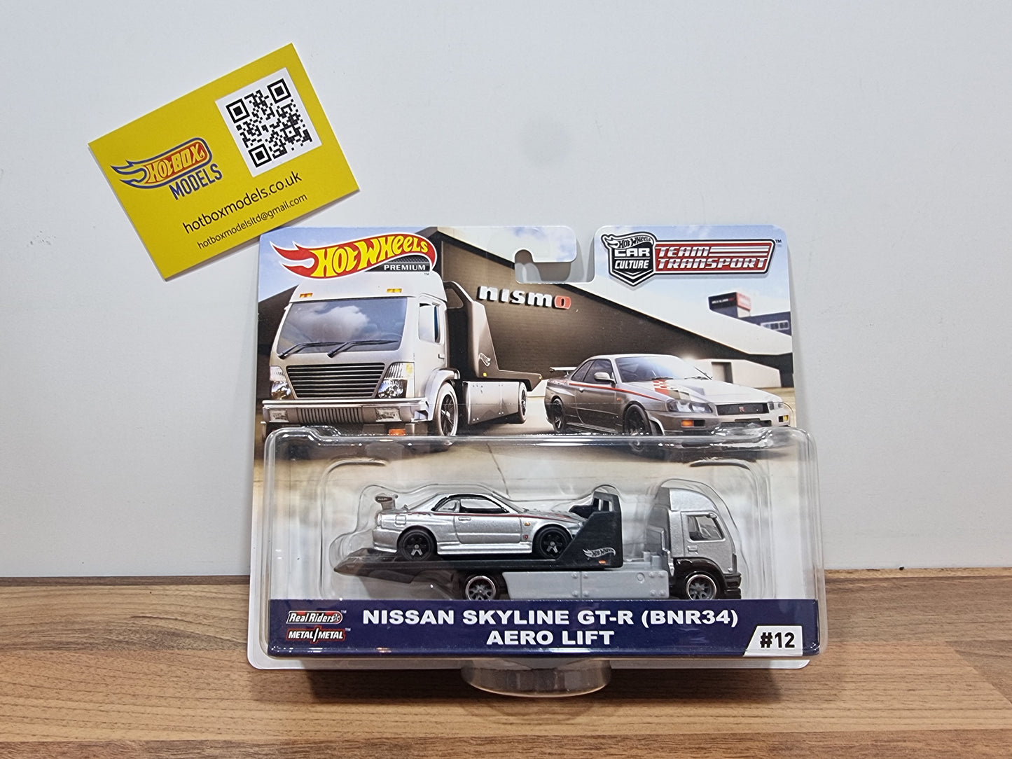 Hot Wheels Nissan Skyline GT-R (BNR34) & Aero Lift